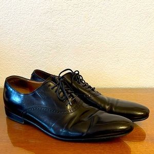 Gucci loafer dress shoes